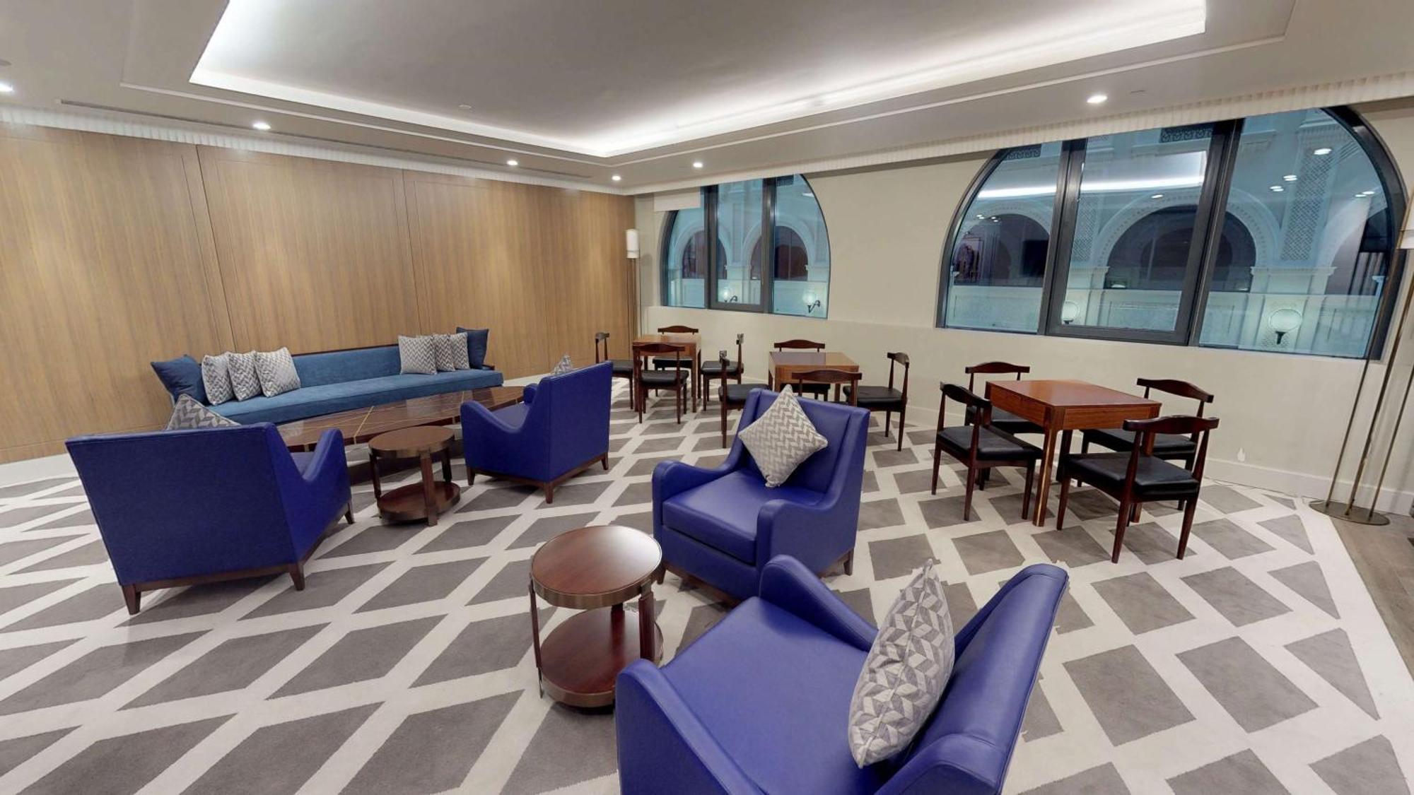 The Hotel Galleria Jeddah, Curio Collection By Hilton Exteriér fotografie The lounge at the airport