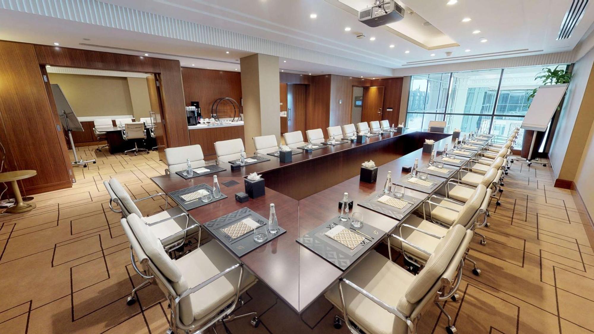 The Hotel Galleria Jeddah, Curio Collection By Hilton Exteriér fotografie Boardroom