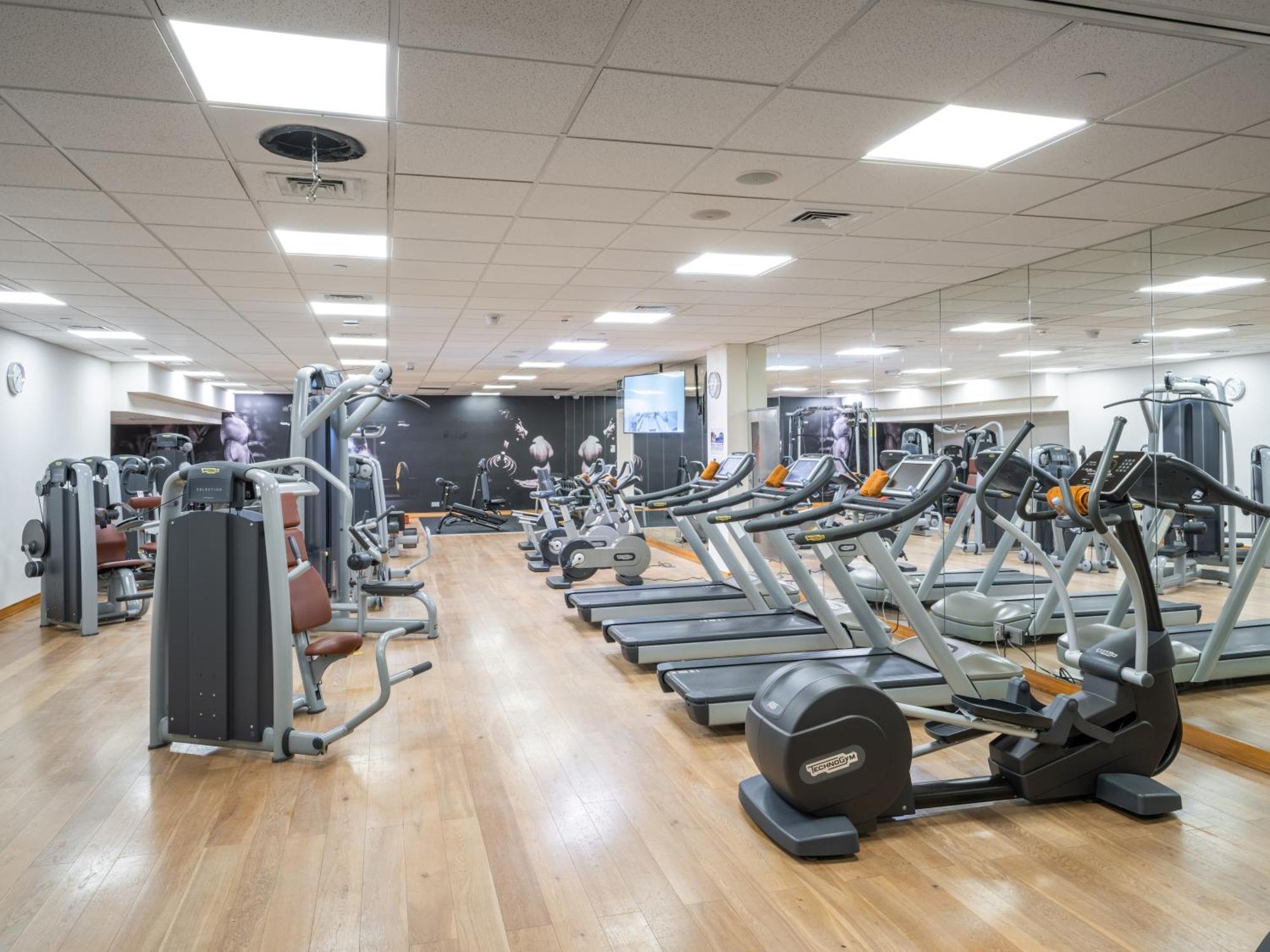 The Hotel Galleria Jeddah, Curio Collection By Hilton Exteriér fotografie The gym at the National Football Centre